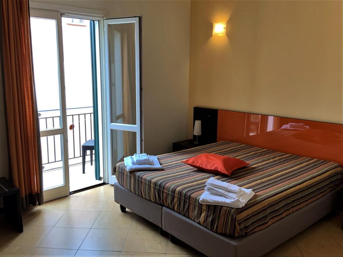Cerri Hotel Trapani Bagian luar foto