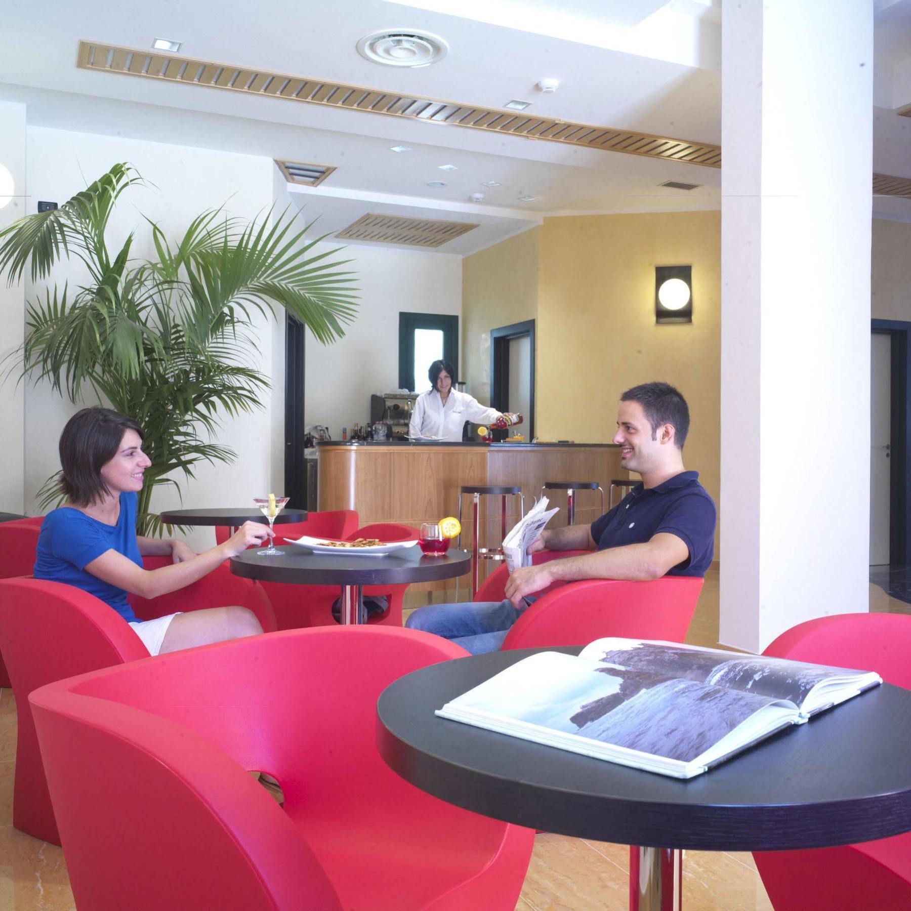 Cerri Hotel Trapani Bagian luar foto
